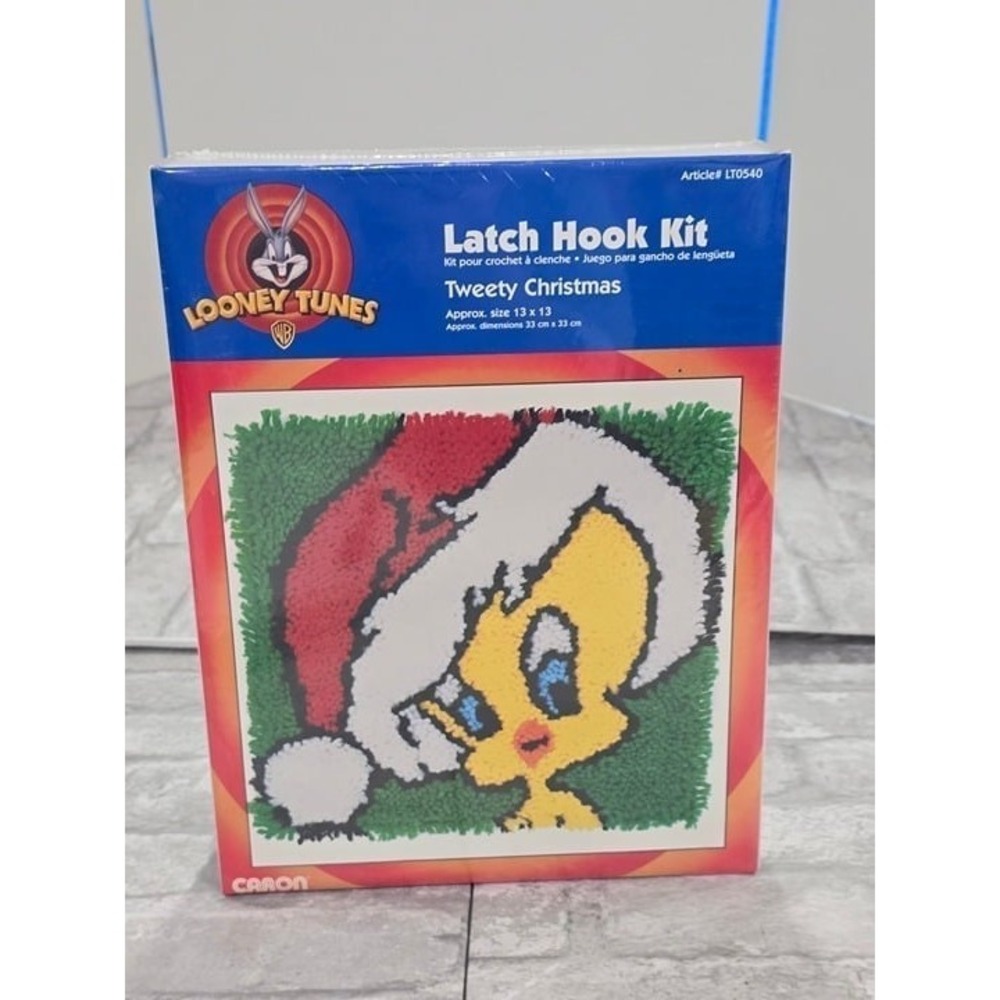 Warner Bros Looney‎ Tunes Tweety Bird Christmas Latch Hook Kit New Sealed Caron